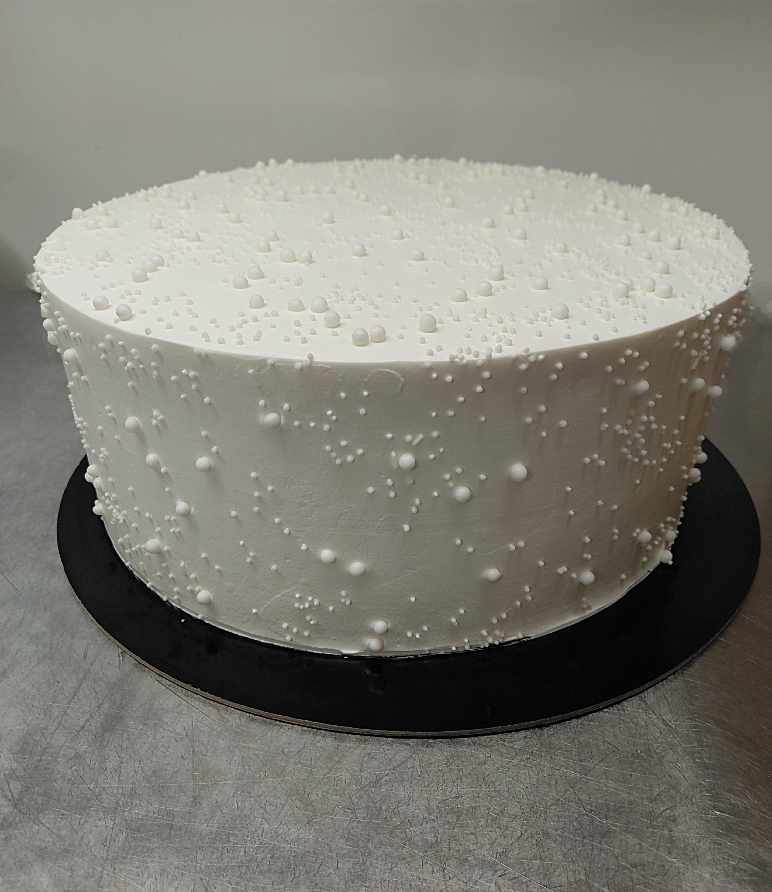 Pearl Elegance Birthday Cake